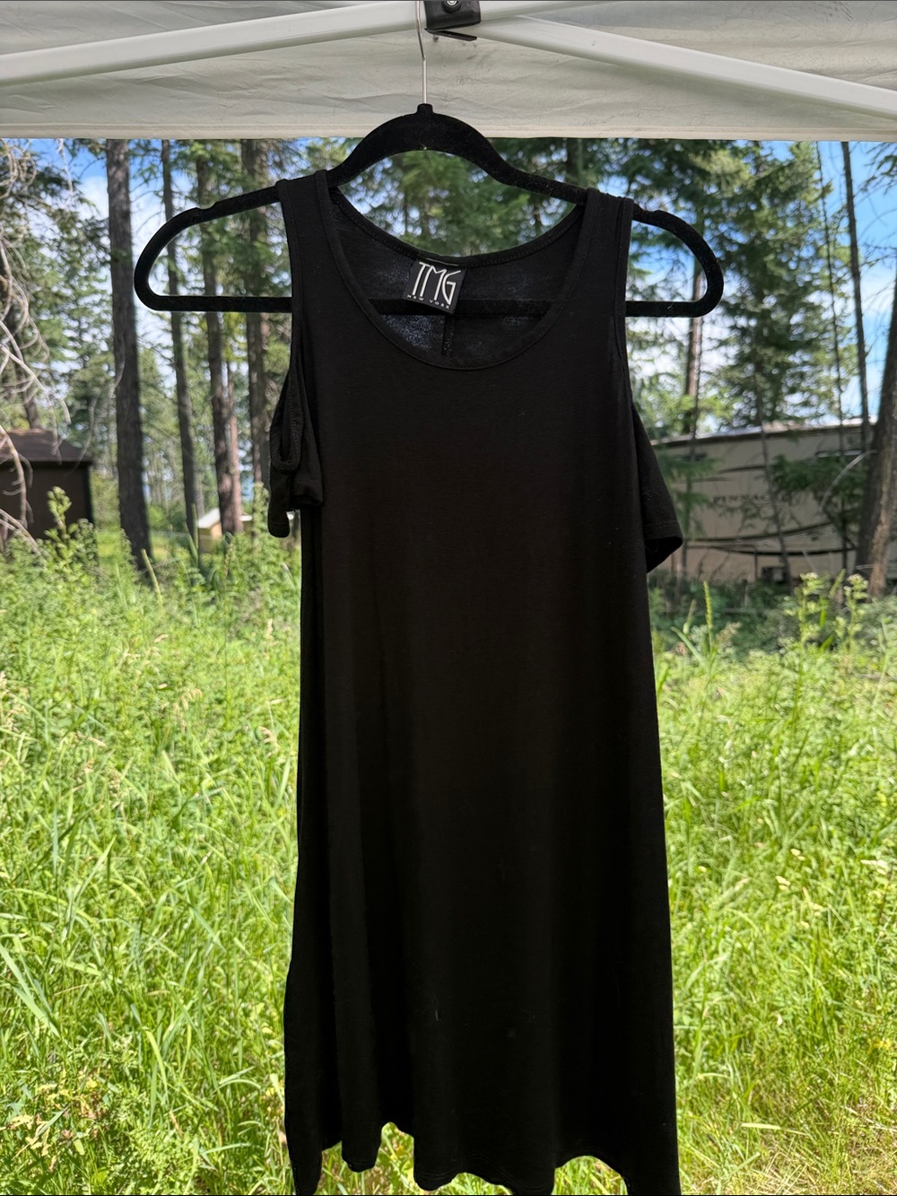 MTG Black Cold-Shoulder Tank Top